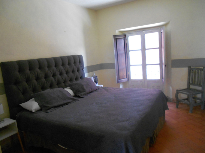 Bedroom 5, Hotel Parrokia, Allende