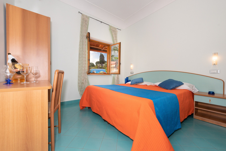 Bedroom 5, Hotel Villa Sirena, Napoli