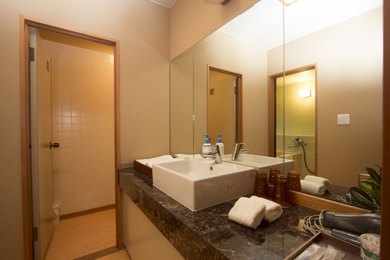 Bathroom 3, Harriway Hotel Hakone, Hakone