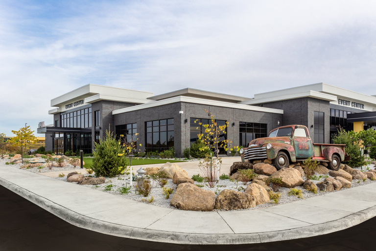 Exterior & Views 5, Holiday Inn & Suites CEDAR FALLS-WATERLOO EVENT CTR by IHG, Black Hawk