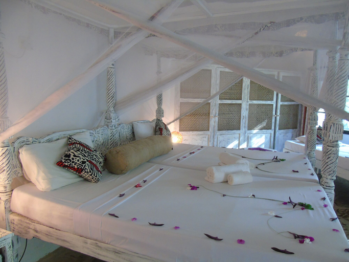 Bedroom 2, Aquarius Club International Resort, Kilifi North