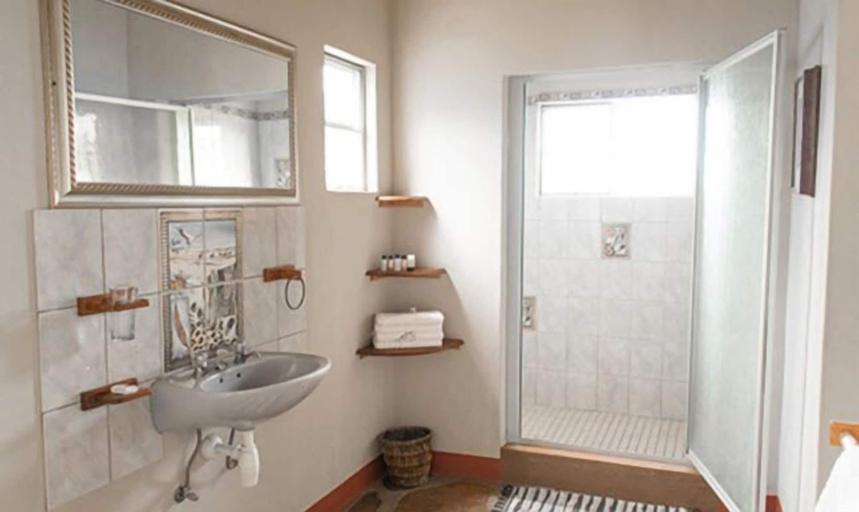 Bathroom, Toko Kamanjab Lodge & Safari, Kamanjab