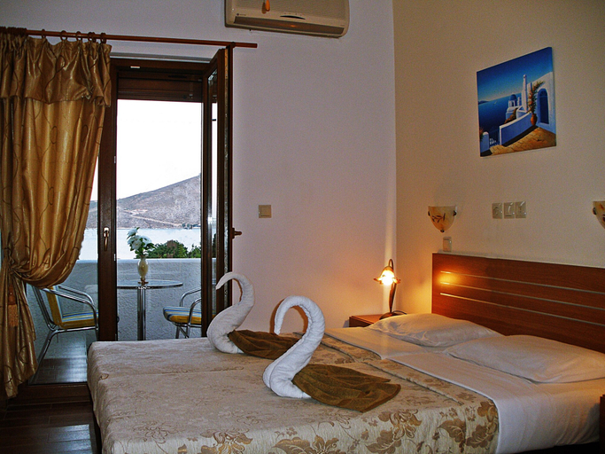 Bedroom 5, Apollo Studios, South Aegean