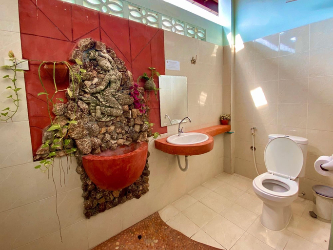 Bathroom 4, Shanti Lodge Phuket, Phuket Island