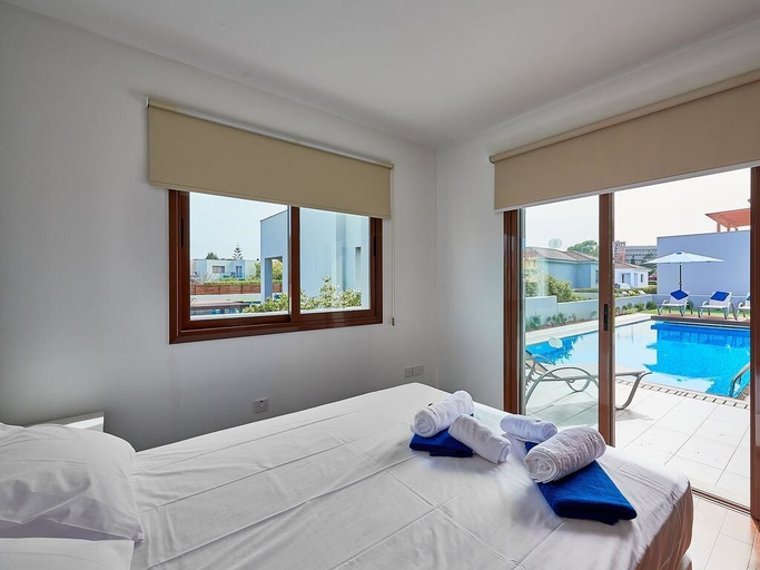 Bedroom 3, Angie Luxury Beach Villas