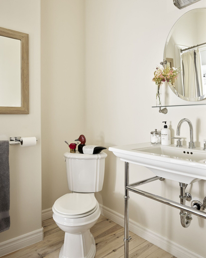 Bathroom 4, The Eddie Hotel and Farm, Prince Edward