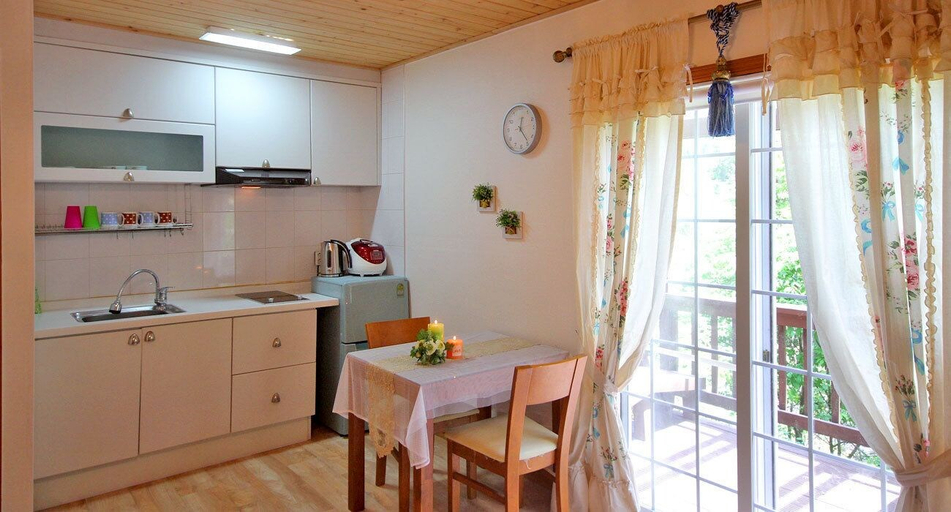 Others 5, Sanwoolrim Pension, Yangyang