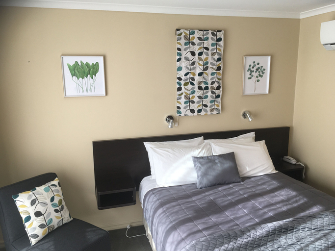 Bedroom 2, Kauri Motel, Christchurch