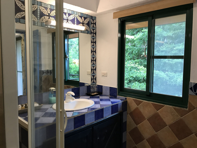 Bathroom 3, Wishingwell B&B, Taitung