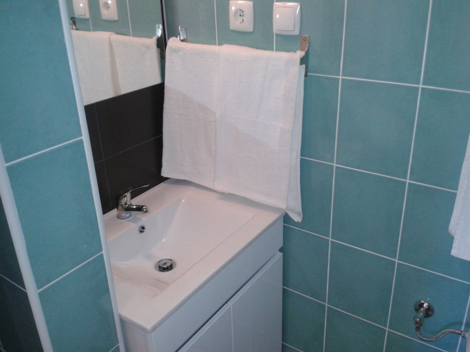 Bathroom 4, Casas da Vila, Arraiolos
