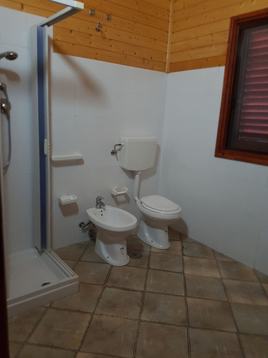 Bathroom 3, Summer Paradise, Salerno