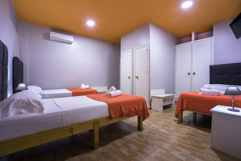 Bedroom 3, Hostal Ciudad Jardin, Málaga