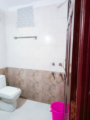 Bathroom 4, Roomshala 118 Hotel Acclaim 7 sky, Delhi