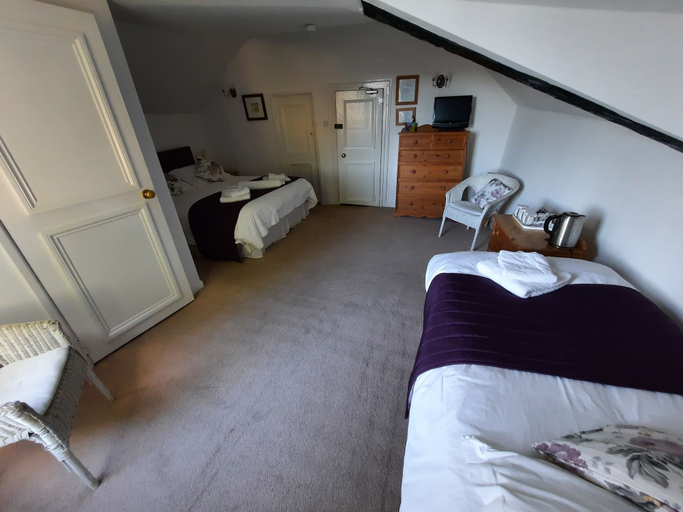 Bedroom 3, The White Cottage B&B, Devon