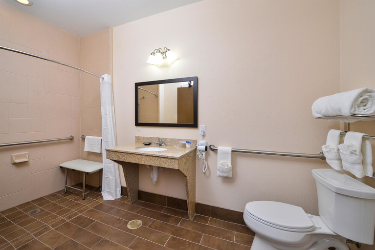 Bathroom 4, Americas Best Value Inn & Suites Cuero, Dewitt