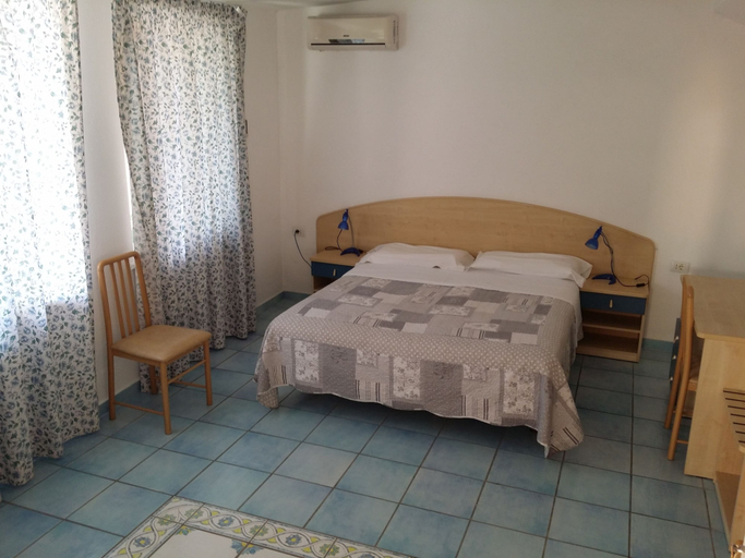 Bedroom 4, Hotel Villa Sirena, Napoli