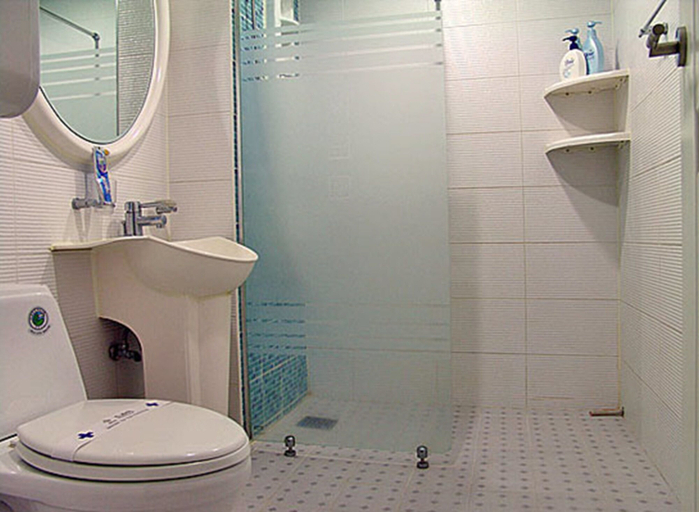 Bathroom 3, Drama Motel, Boryeong