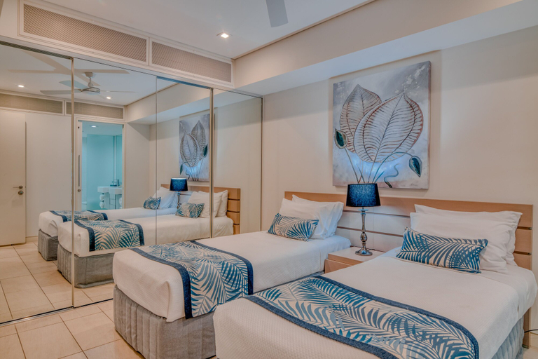 Bedroom 3, Coconut Grove, Douglas