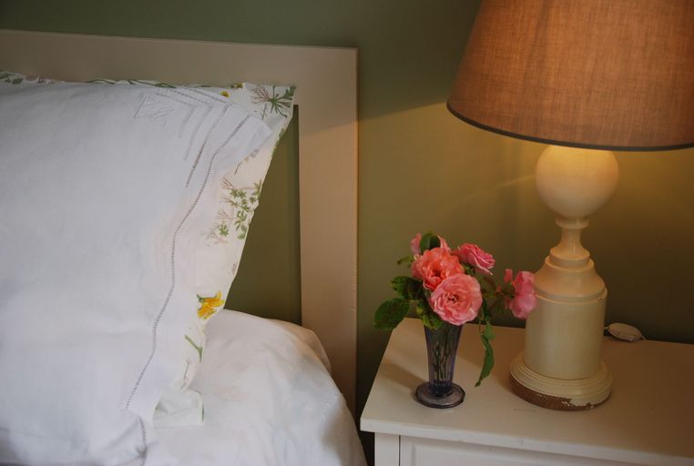 Bedroom 4, Ombre Rose, Haute-Garonne