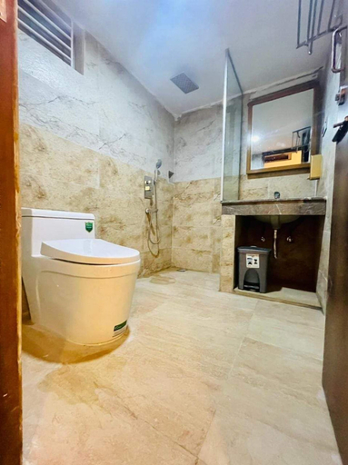 Bathroom, Dreamers Paradise, Maungtaw