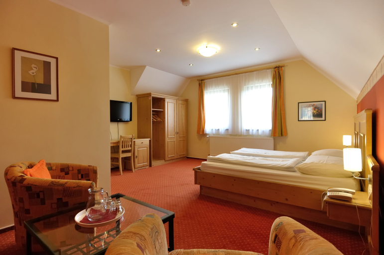 Bedroom 2, Zlatá Lípa, Děčín