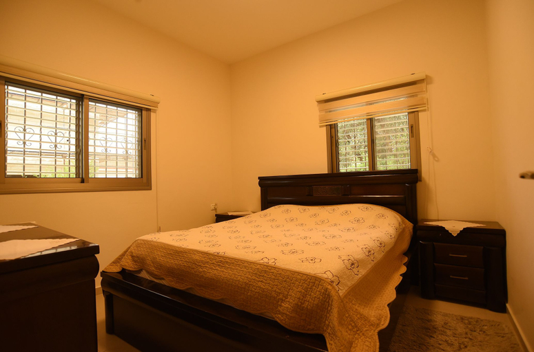 Bedroom 3, The Garden Apartment