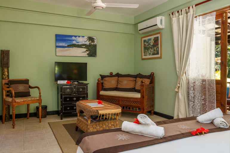 Bedroom 3, Maison Soleil