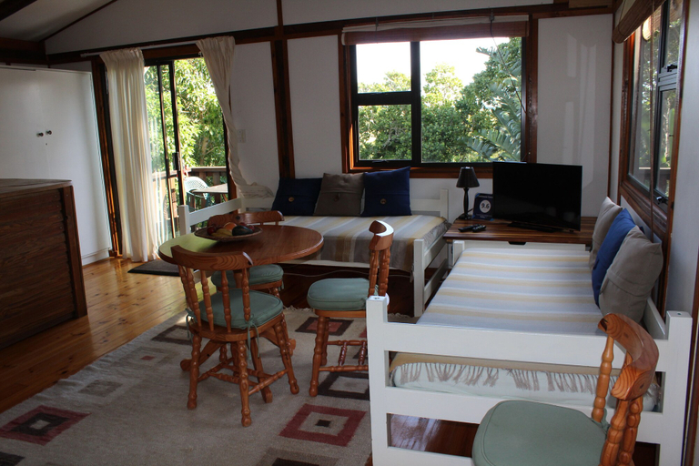 Others 3, Treehouse Cottage, Eden