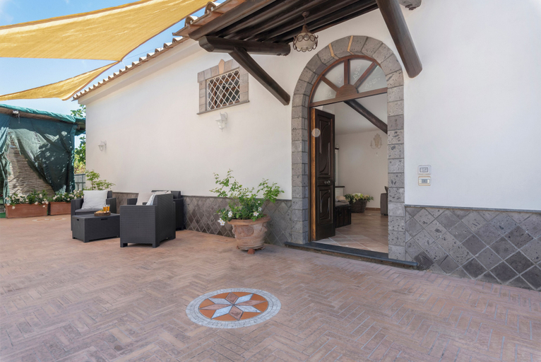 Exterior & Views 2, Villa Anna, Napoli