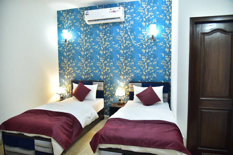 Bedroom 2, NOOK INN & SUITES - Place to Stay, Relax and Party, Gurgaon
