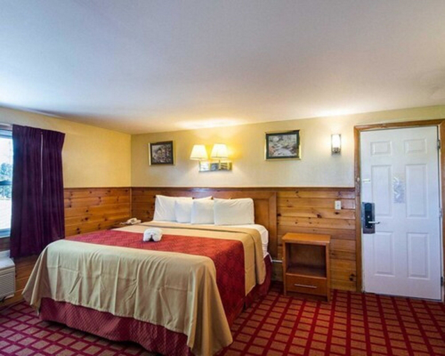 Bedroom 3, Econo Lodge West Yarmouth on Cape Cod, Barnstable
