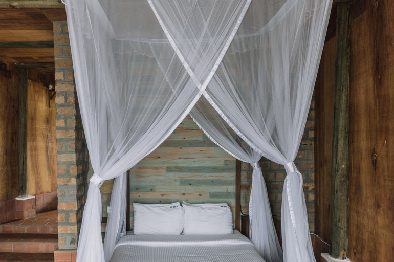 Bedroom 3, Buvi Lodge, Busiiro
