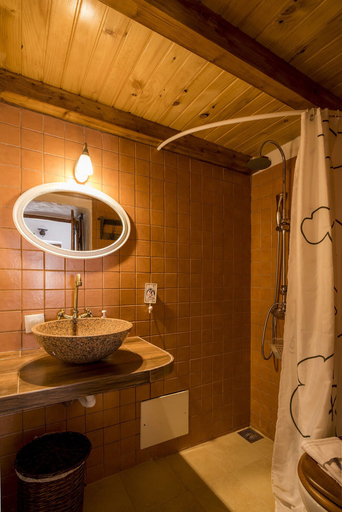 Bathroom 4, F - Casa do Garibaldi in Quinta das Alagoas by DreamAlgarve, Lagos
