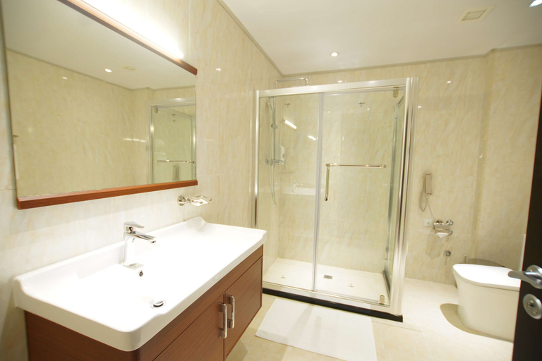 Bathroom 5, Best Western Premier Dynasty, Addis Abeba