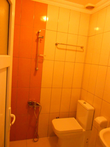Bathroom 5, Ceyf Motel, Marmara