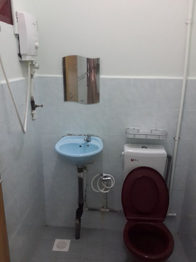 Bathroom 4, Ai Beach Resort, Manjung