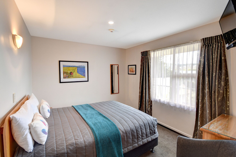 Bedroom 3, Alexis Motor Lodge, Dunedin