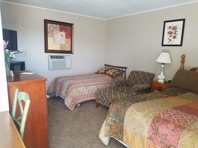 Bedroom 3, US Center Motel & Long Term Stay Apts, Smith