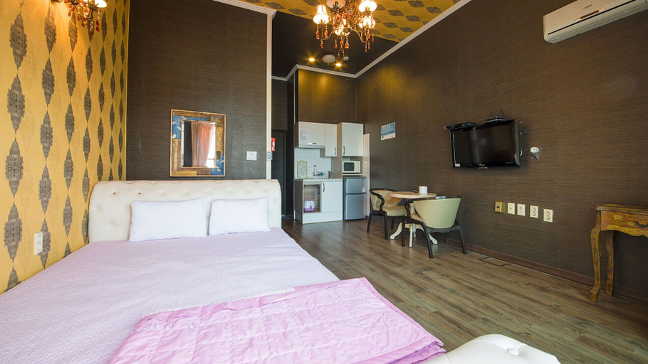 Bedroom 2, Seohaean Resort, Taean
