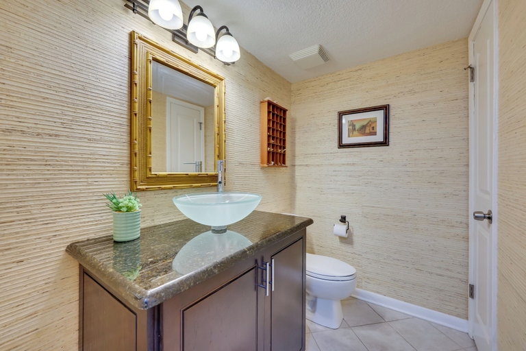 Bathroom 5, Beachfront St Augustine Condo w/ Pool Access, Saint Johns