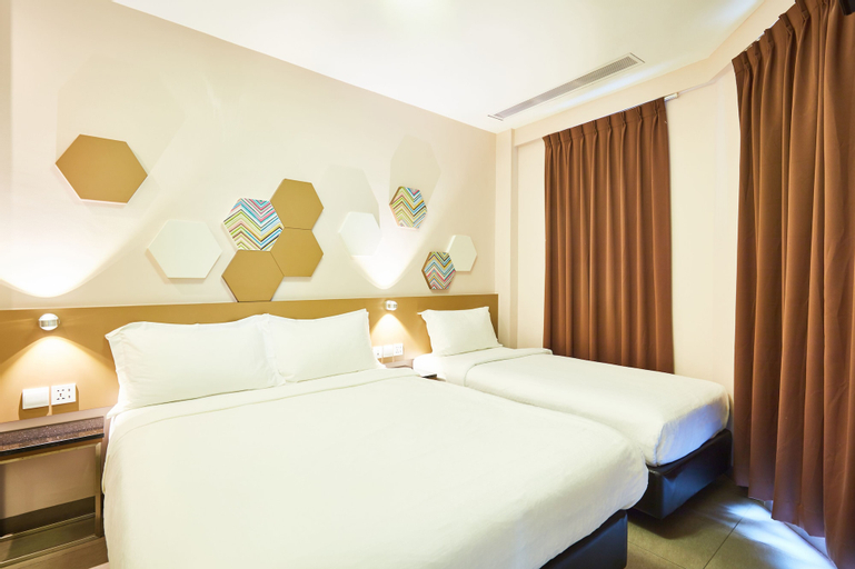 Bedroom 5, ibis budget Singapore Imperial, Singapore