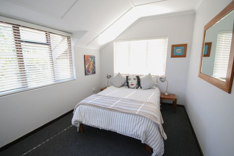 Bedroom 3, Moonriver Self-catering, Eden