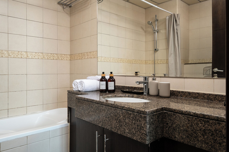 Bathroom 3, Stunning Marina View 1 bedroom, Dubai