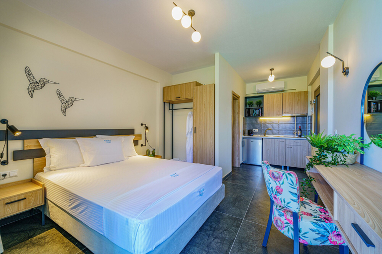 Bedroom 4, Miroes Suites, Central Macedonia