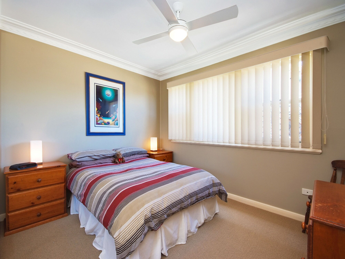 Bedroom 2, The Bay Escape at Nelson Bay, Port Stephens