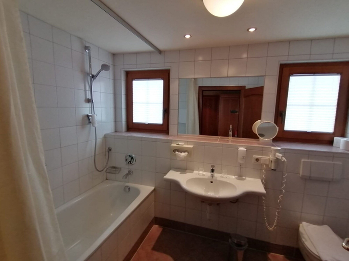 Bathroom 5, Der Reschenhof, Innsbruck Land