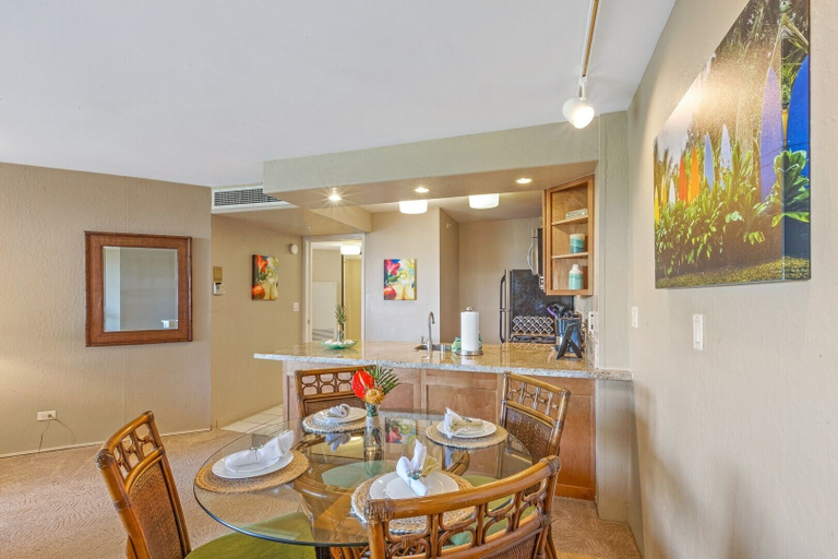 Food & Drinks 5, Kaanapali Shores 422 - 1Br Condo, Maui