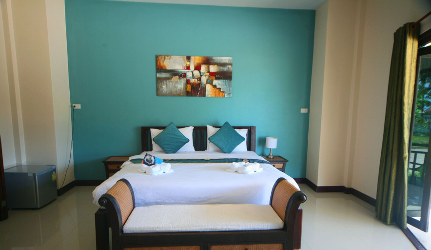 Bedroom 5, Saphli Villa Beach Resort, Pathiu