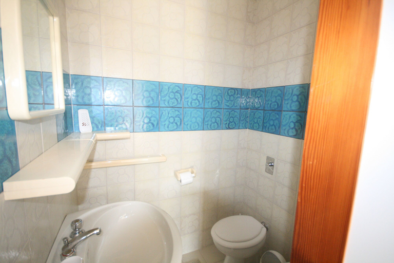 Bathroom 4, Villa Acquamarina, Cagliari