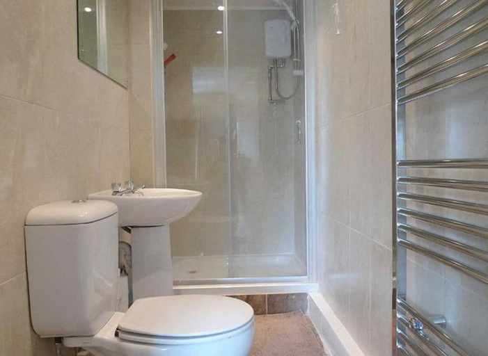Bathroom 3, Seaton Cottage, North Yorkshire